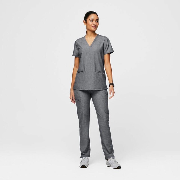 Figs Scrub Top Small Gray Technical Collection Casma V-Neck Three Pocket - Picture 13 of 13